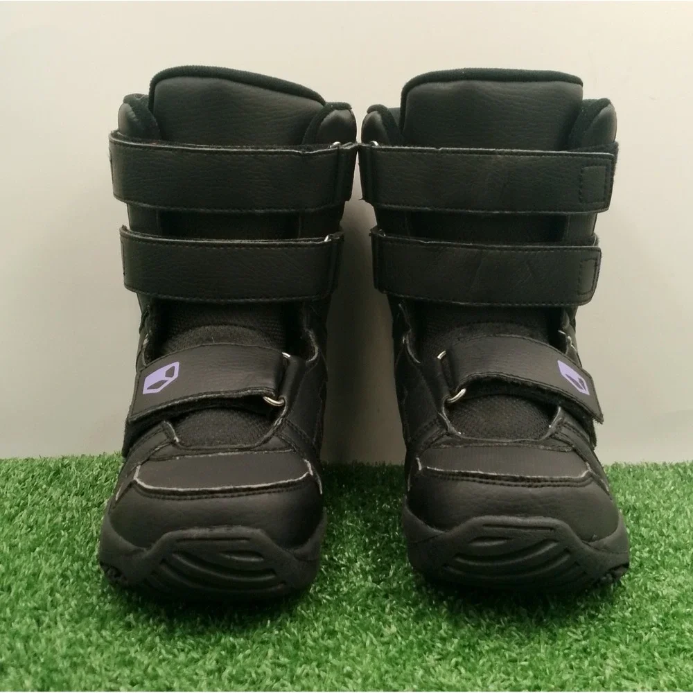 LIQUID Mini Cirrus Snowboard Boots Youth Size 6 Black Purple Snow Shoes Straps